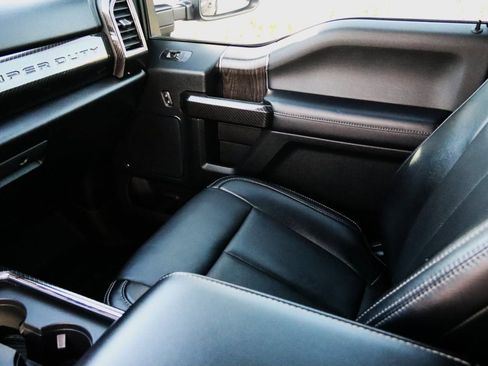 Used 2021 Ford F250 Lariat w/ Lariat Ultimate Package image 41