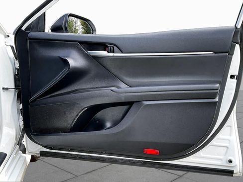 Used 2024 Toyota Camry SE FWD image 22