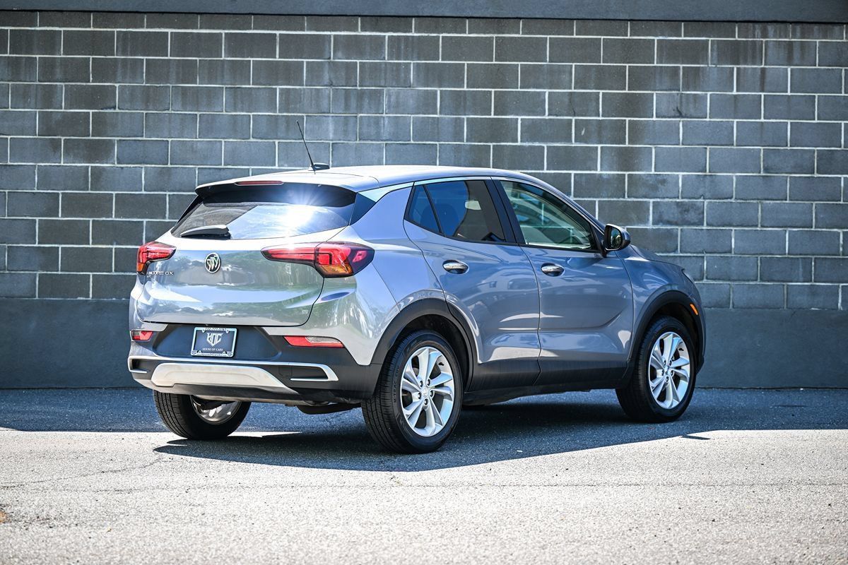 Used 2020 Buick Encore GX Preferred w/ Cold Weather Comfort Package AWD/4WD image 3