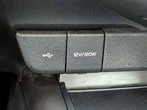 Used 2022 Toyota Camry SE FWD image 24