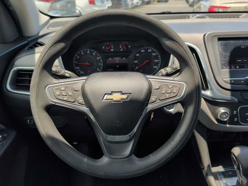 Used 2022 Chevrolet Equinox LS AWD/4WD image 11