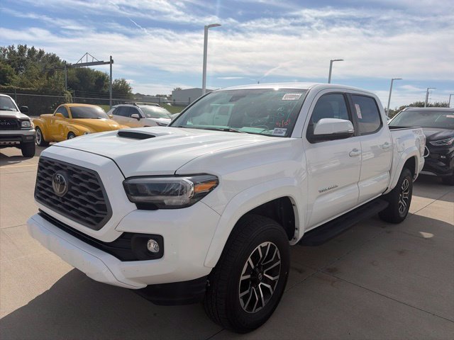 Used 2023 Toyota Tacoma TRD Sport w/ Advanced Technology Package AWD/4WD image 3