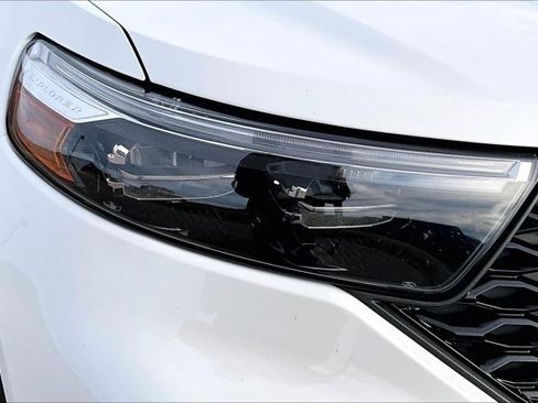 Used 2020 Ford Explorer ST w/ Premium Technology Package image 27