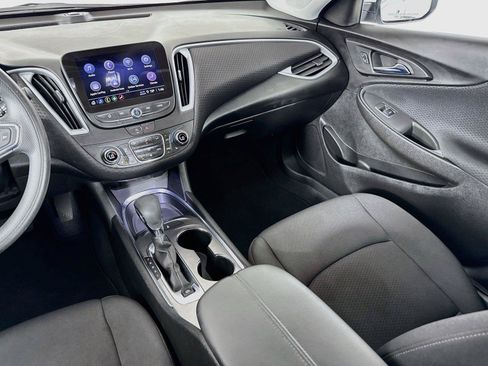 Used 2023 Chevrolet Malibu LT FWD image 23