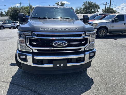 Used 2022 Ford F350 Lariat w/ Lariat Ultimate Package AWD/4WD image 2