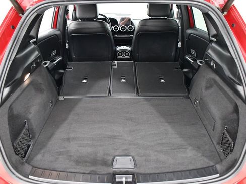 Used 2021 Mercedes-Benz GLA 250 w/ Premium Package image 23