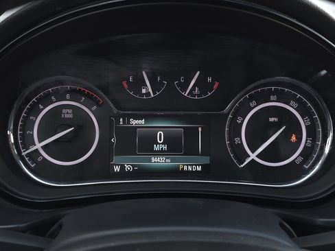 Used 2017 Buick Regal Sport Touring image 21