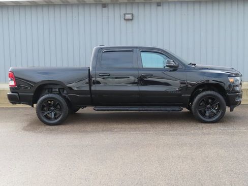Used 2023 RAM 1500 Big Horn AWD/4WD image 3