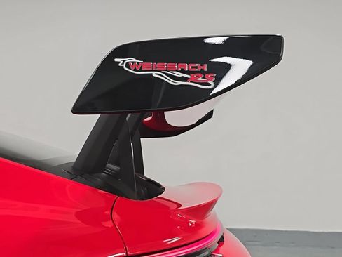 Certified 2024 Porsche 911 GT3 RS w/ Weissach Package RWD image 30