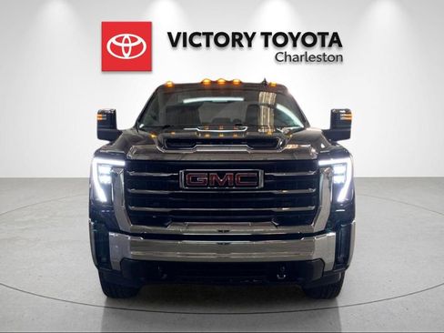 Used 2025 GMC Sierra 2500 SLT w/ SLT Convenience Package AWD/4WD image 8