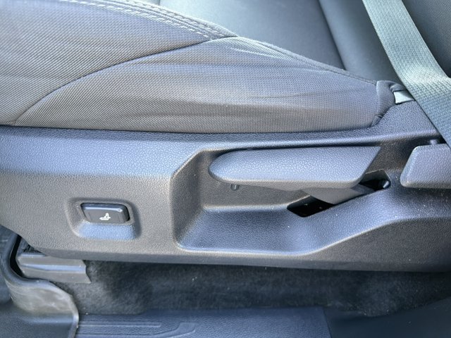 Used 2024 Toyota Tacoma SR5 AWD/4WD image 17