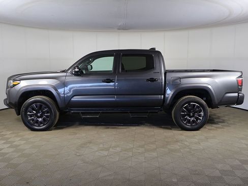 Used 2022 Toyota Tacoma Limited w/ Nightshade Package AWD/4WD image 15