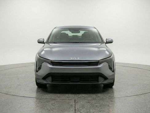 Used 2025 Kia K4 LXS image 2