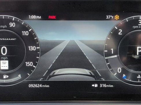 Used 2018 Land Rover Range Rover Velar R-Dynamic SE image 31