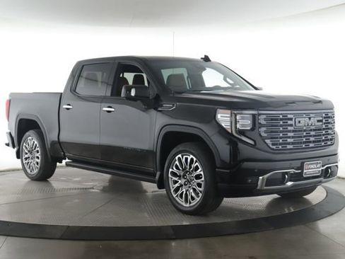 Used 2025 GMC Sierra 1500 Denali Ultimate AWD/4WD image 2