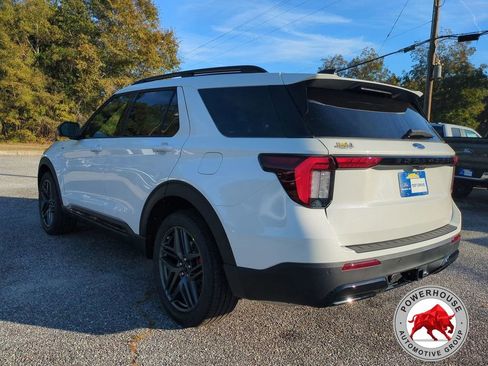 New 2026 Ford Explorer ST-Line w/ ST-Line Street Pack RWD image 6