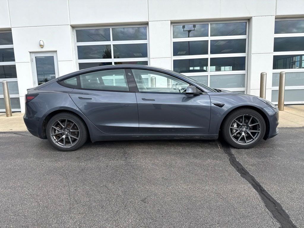 Used 2023 Tesla Model 3 Standard Range RWD image 3