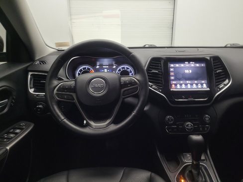 Used 2019 Jeep Cherokee Limited FWD image 22