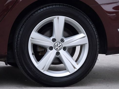 Used 2013 Volkswagen Passat TDI SEL Premium image 26