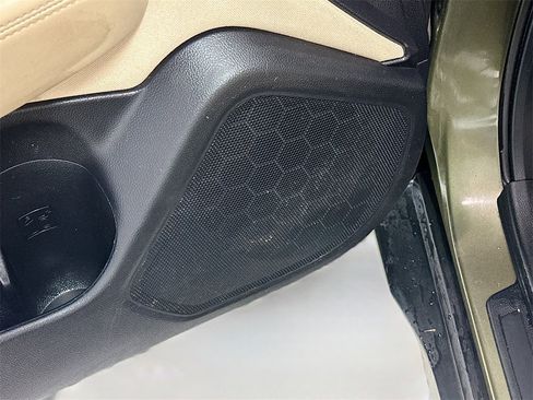 Used 2019 Subaru Outback 2.5i image 19