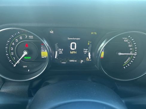 Used 2023 Jeep Wrangler Sahara w/ Cold Weather Group AWD/4WD image 35