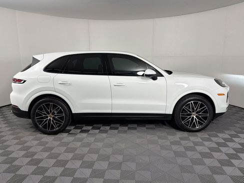Used 2026 Porsche Cayenne AWD/4WD image 8