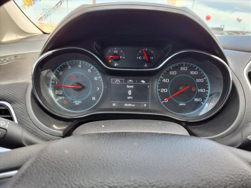 Used 2017 Chevrolet Cruze LS FWD image 19