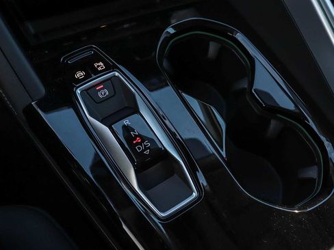 New 2025 Audi Q5 Premium image 25