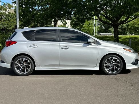 Used 2016 Scion iM FWD image 8