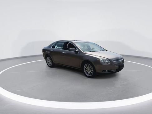 Used 2011 Chevrolet Malibu LTZ image 13