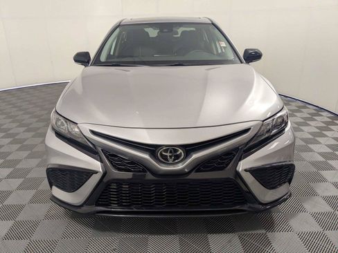 Used 2024 Toyota Camry SE FWD image 3