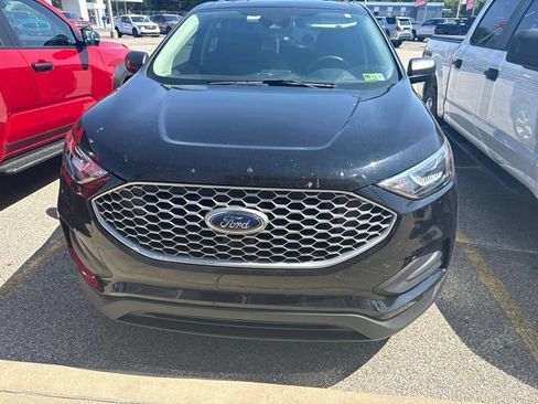 Used 2023 Ford Edge SE AWD/4WD image 2
