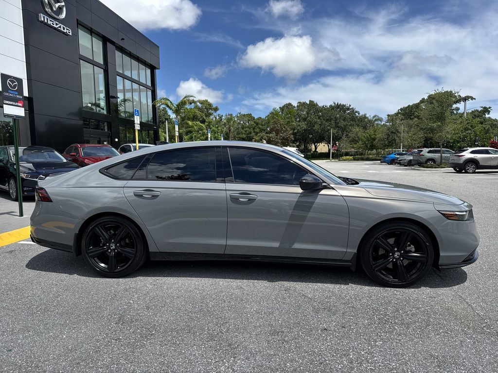 Used 2024 Honda Accord Sport image 5