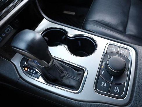 Used 2021 Jeep Grand Cherokee High Altitude image 18