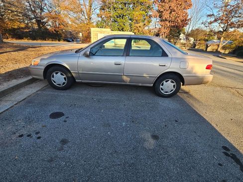 Used 2000 Toyota Camry LE image 31