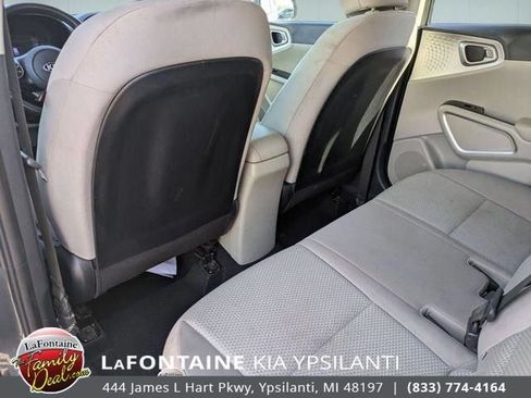 Used 2020 Kia Soul LX FWD image 25