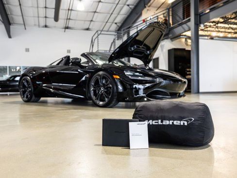 Used 2020 McLaren 720S Spider RWD image 29