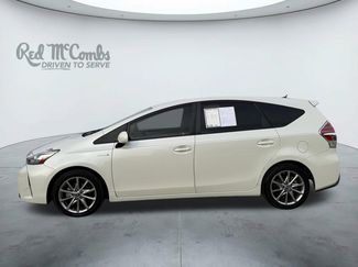 Used 2017 Toyota Prius V Five video 2