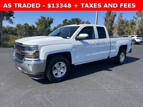 Used 2018 Chevrolet Silverado 1500 LT w/ LT Fleet Convenience Package image 3