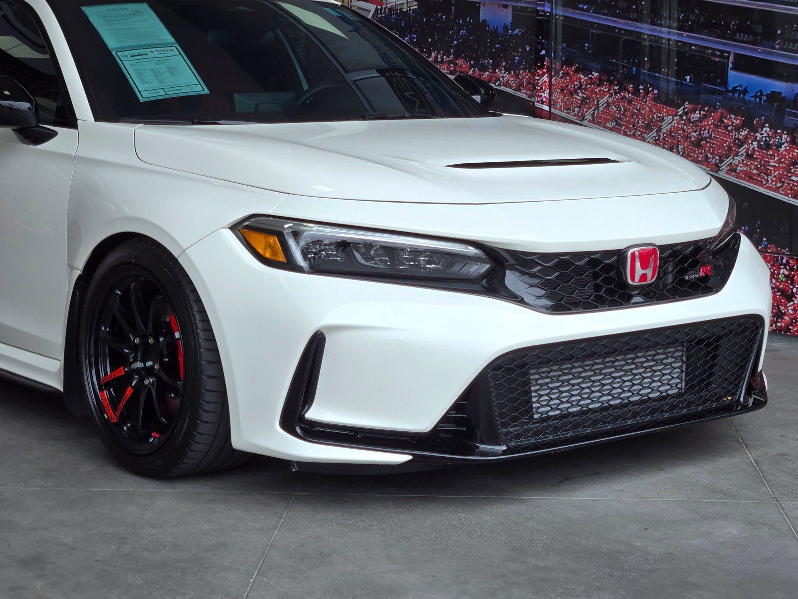 Used 2025 Honda Civic Type R image 2