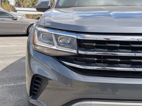 Used 2020 Volkswagen Atlas Cross Sport SE image 9