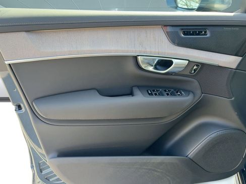 New 2026 Volvo XC90 T8 Ultra w/ Protection Package Premier image 26