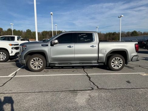 Used 2024 GMC Sierra 1500 Denali w/ Technology Package image 4