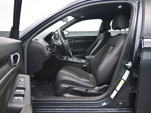 Used 2025 Honda Civic Sport image 17