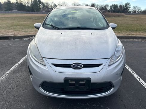 Used 2012 Ford Fiesta SE image 9