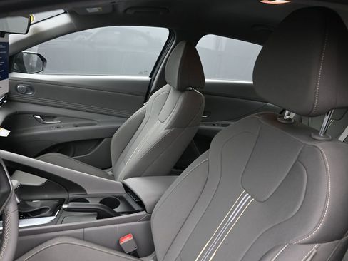 Certified 2026 Hyundai Elantra Sport w/ Cargo Package image 12