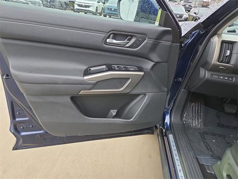 Certified 2024 Nissan Pathfinder Platinum w/ Cargo Package image 11