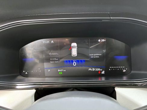 Used 2025 Volkswagen Taos S image 15