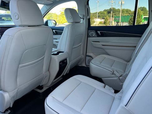 New 2026 Buick Enclave Avenir w/ Super Cruise Package image 8