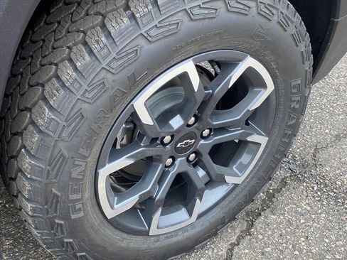 New 2026 Chevrolet Equinox ACTIV w/ Safety and Technology Package image 22